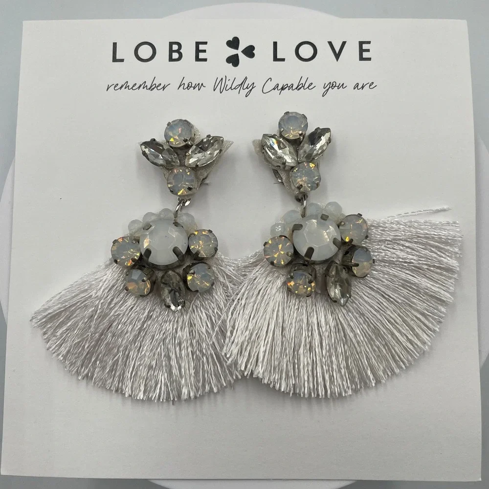 VTG Y2K White Opal Statement Tassel Earrings Iridescent Rhinestone Fringe Drop